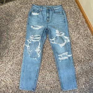 american eagle high waisted mom jean